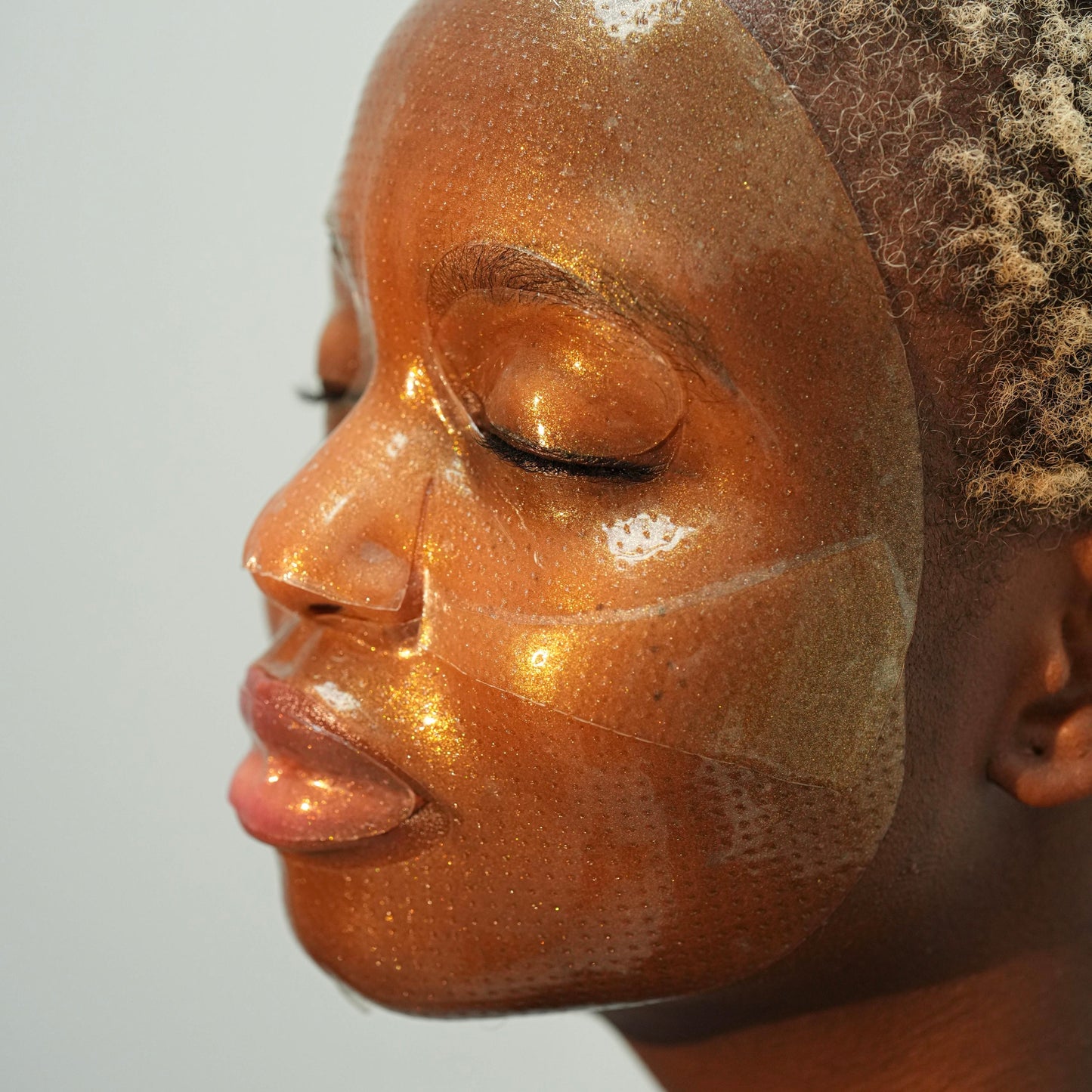 SAZA 24K GOLD KOLLAGEN GEL MASK