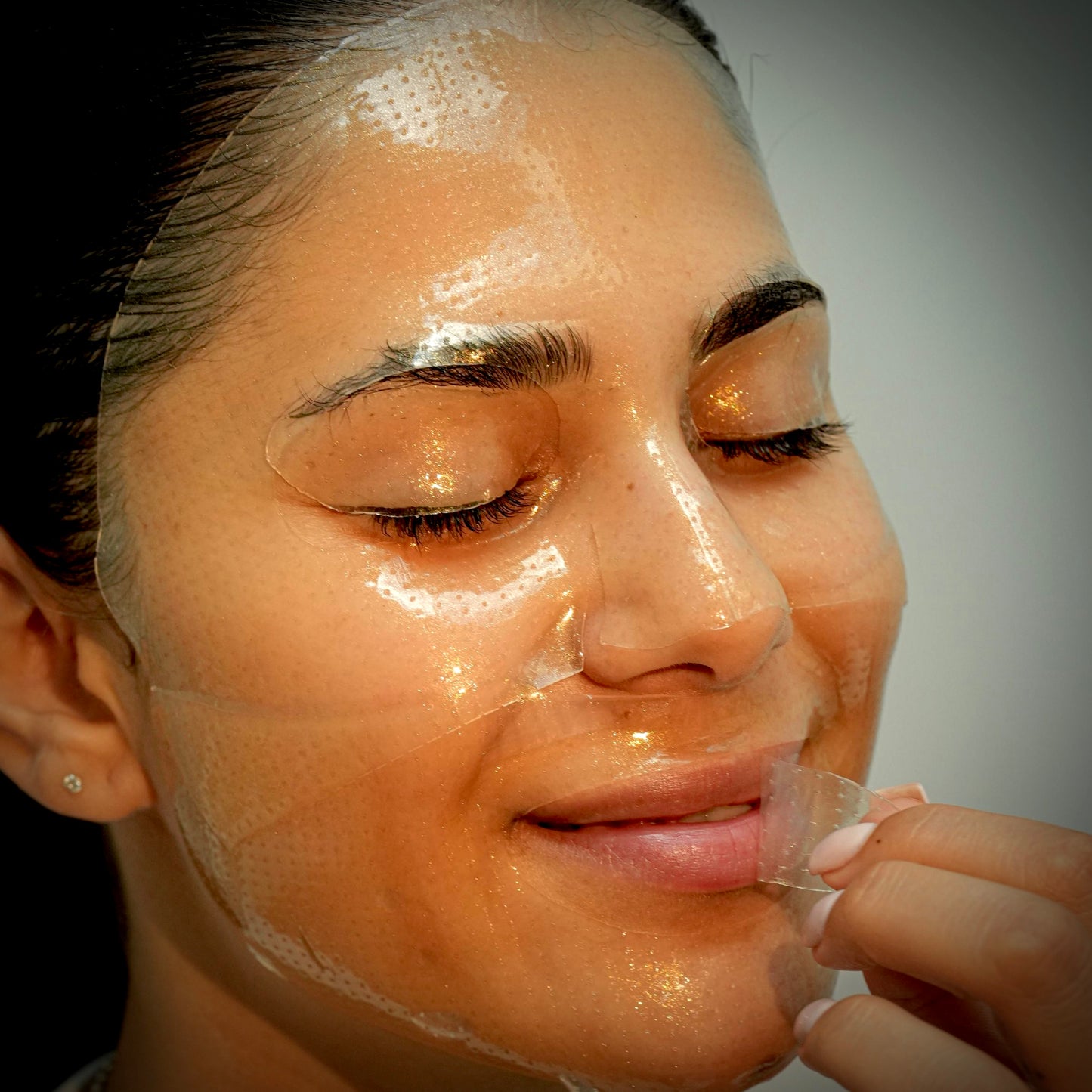 SAZA 24K GOLD KOLLAGEN GEL MASK